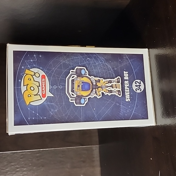 Pop Sweeper Bot - Picture 4 of 4